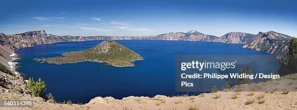 panoramic view of crater lake - wizard island stock pictures, royalty-free photos & images