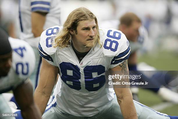 Tight end Dan Campbell of the Dallas Cowboys looks on against the Seattle Seahawks at Qwest Field on October 23, 2005 in Seattle, Washington. The...