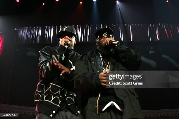 Freeway Rapper 2005 181 Rappers Freeway Stock Photos, High-Res Pictures, and Images - Getty ...