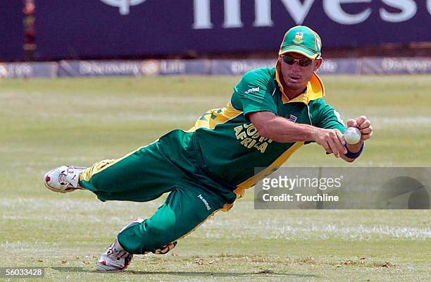 Herschelle Gibbs of South Africa fields the ball during the Third One Day International between South Africa and New Zealand at Sahara Oval St...