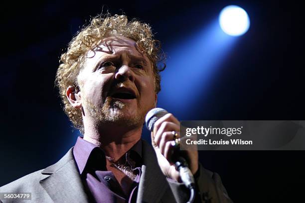 Mick Hucknall of Simply Red performs at the Albert Hall on October 30, 2005 in London, England.