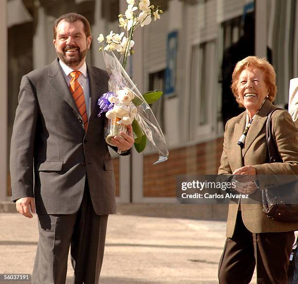 Menchu Alvarez, grandmother of Spain's Princess Letizia, and Jesus Ortiz, the princess' father leave after a visit at the Ruber clinic where the...