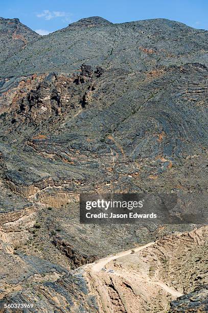 hatt, wadi bani awf, snake gorge, western hajar mountains, ad dakhiliyah region, sultanate of oman. - hatt stock pictures, royalty-free photos & images