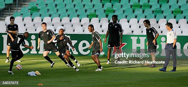 Jose Mourinho the Chelsea coach watches Joe Cole, Claude Makelele, John Terry, William Gallas, Michael Essien, Didier Drogba and Ricardo Carvalho...