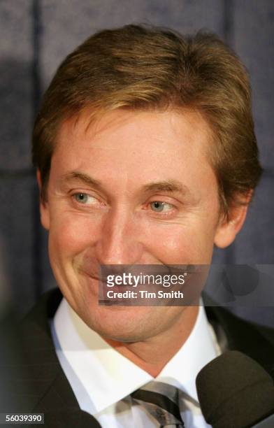 Head coach Wayne Gretzky of the Edmonton Oilers talks to the media about the retirement of Paul Coffey, before the game against the Phoenix Coyotes...