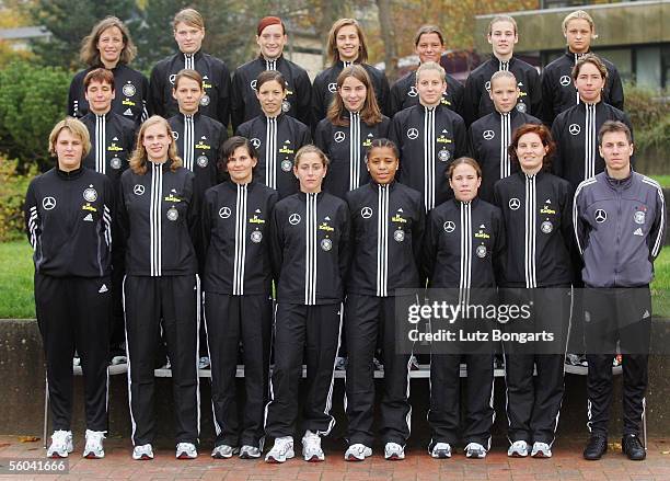 Top row physiotherapist Maiken Brinbaum, Heike Freese, Kathrin Laengert, Lena Goessling, Patricia Hanebeck, Simone Laudehr, Lydia Neumann. The middle...