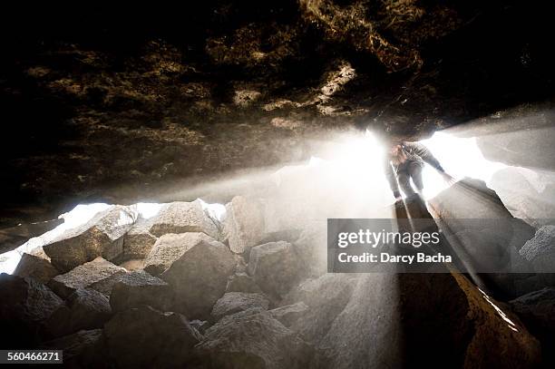 cave diving in oregon - spelunking ストックフォトと画像