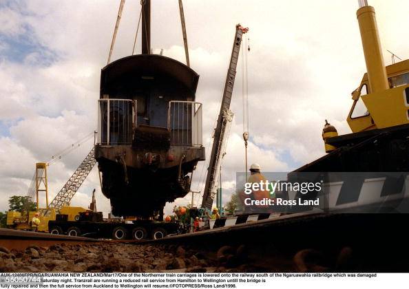 Northern R Train One of the Northerner train carriages is lowered onto the railway ...