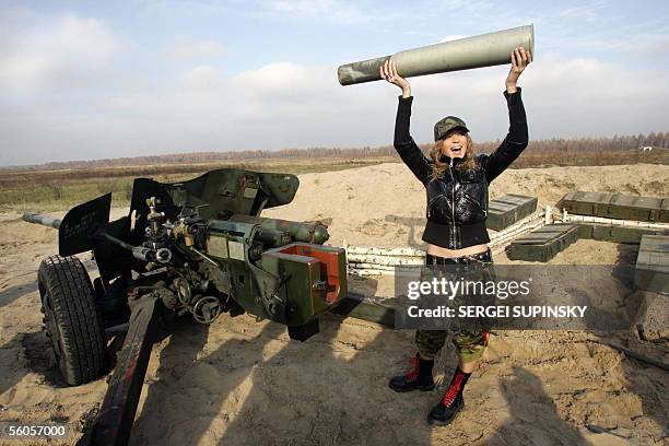 Gunney Shell Gunnery Range Photos and Premium High Res Pictures - Getty Images