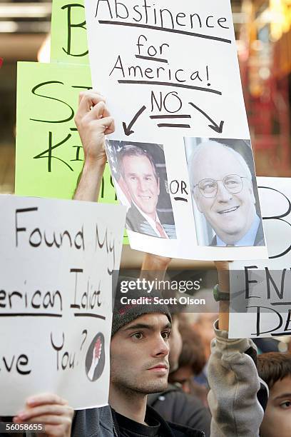 Ryan Tipton participates in a rally downtown to protest the policies of U.S. President George W. Bush November 2, 2005 in Chicago, Illinois. The...