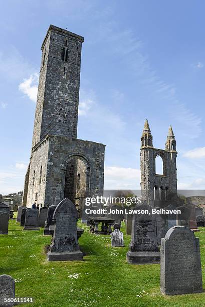 st rules tower and st andrews cathedral ruins - historic lawson tower stock pictures, royalty-free photos & images