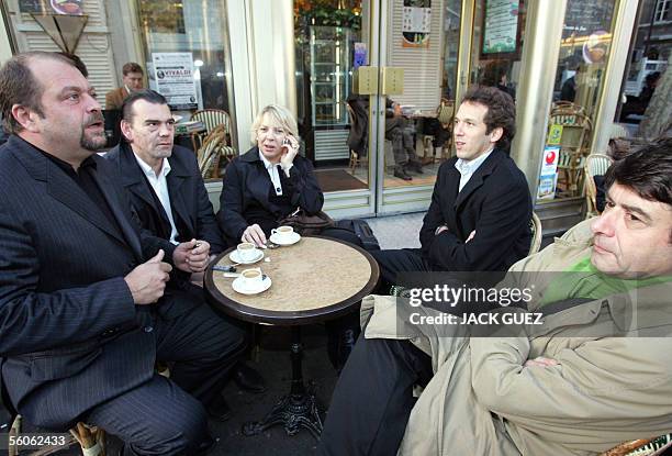 Eric Dupond-Moretti and Julien Delarue , Franck Berton, , Blandine Lejeune , and Hubert Delarue talk at a terrass before going to the Paris Court...