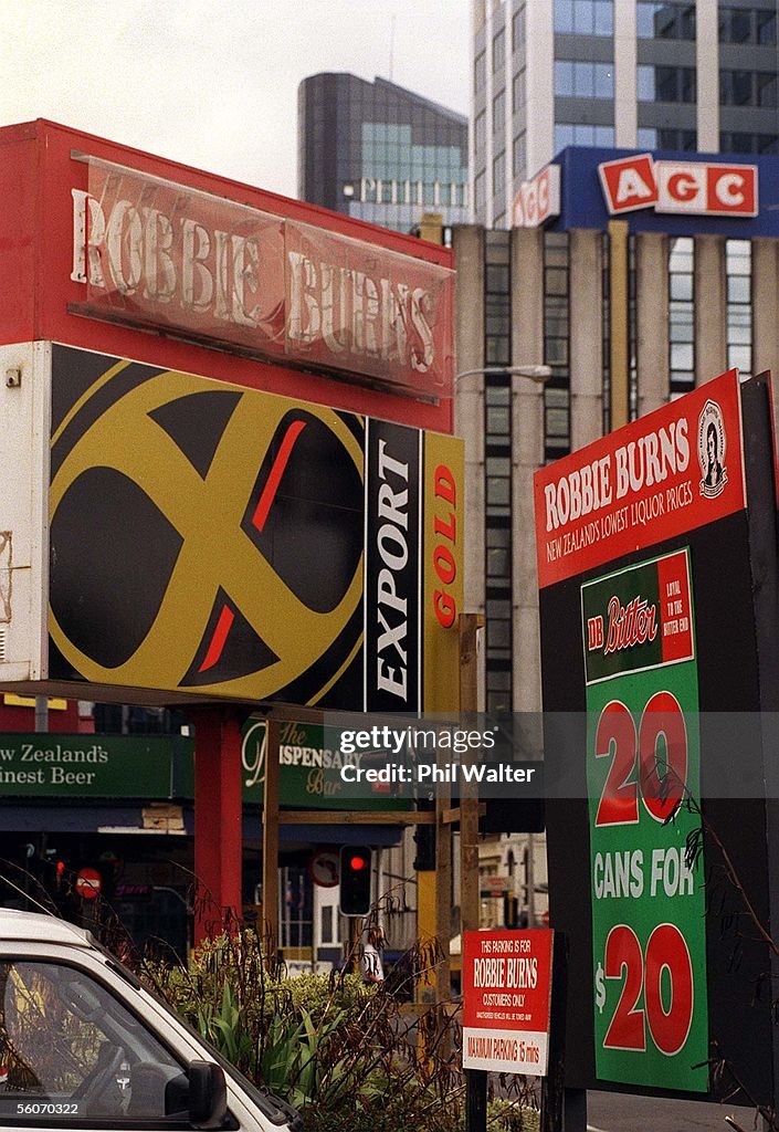 Beer advertising outside Robbie Burns liquor store
