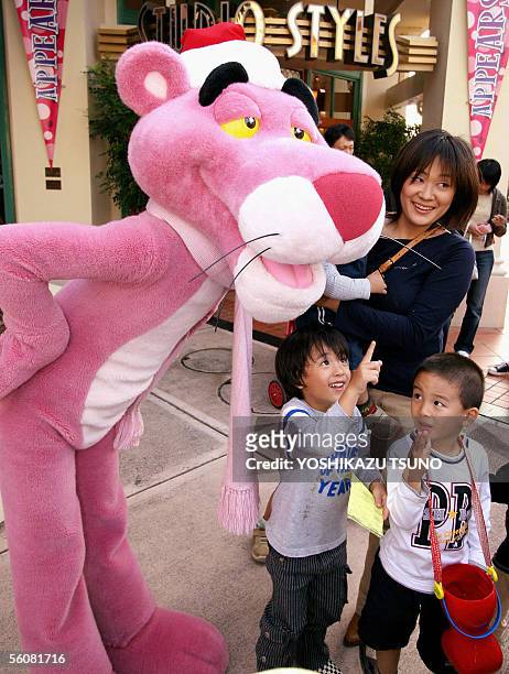 28 Pink Panther Cartoon Photos and Premium High Res Pictures - Getty Images