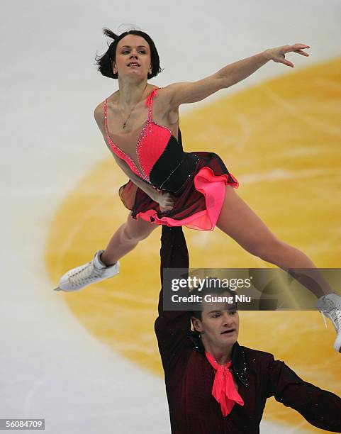 Maria Petrova and Alexei Tikhonov of Russia in action during the 2005 China Figure Skating Championship for pairs free skating at Capital Gymnasium...