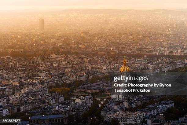 invalides - puente de los inválidos fotografías e imágenes de stock