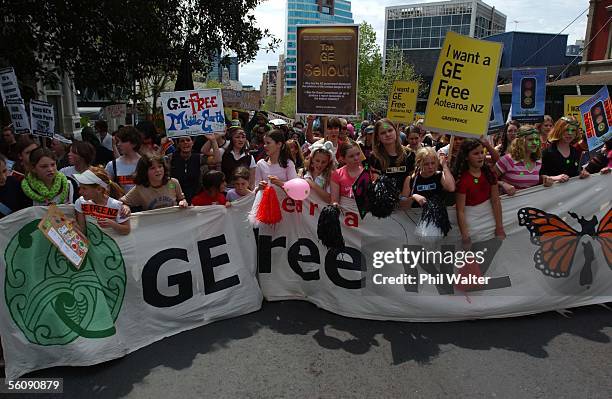 Thousands of Anti GE protestors make their way up Aucklands Queen Street protesting in the hope of convincing Government to keep restrictions on GM...