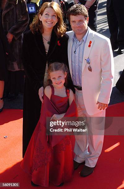 Sean Astin who plays Sam with his daughter Alexandra and wife Christine on the red carpet before the World Premiere of the Return Of The King, the...