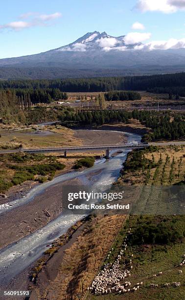 Tagwirei Bridge 16 Tangiwai Disaster Photos & High Res Pictures - Getty Images