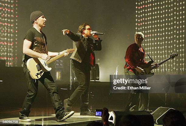 Edge Singer 16 Adam Bomb (Musician) Stock Photos, High-Res Pictures, and Images ...