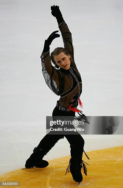 Andrei Griazev of Russia in action during the 2005 China Figure Skating Championship for the men free skating at Capital Gymnasium on November 5,...