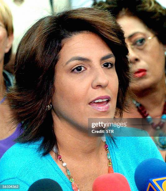 Fotografia tomada en octubre de 2005 en Caracas de la periodista opositora venezolana Patricia Poleo. . Poleo, cuya captura fue pedida por la...