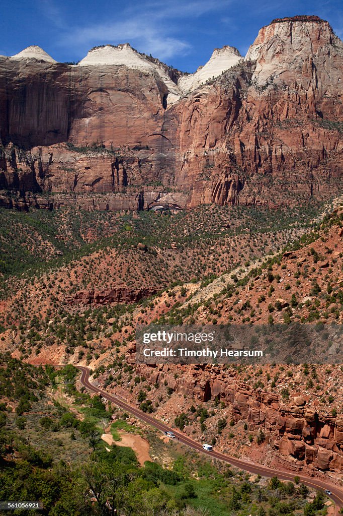 Overview of roadway running through canyon