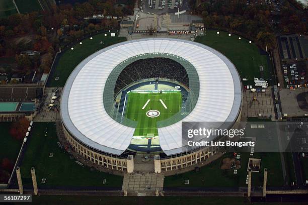 General view of the Olympic Stadium during the Bundesliga match between Hertha BSC Berlin and 1. FC Kaiserslautern on November 5, 2005 in Berlin,...