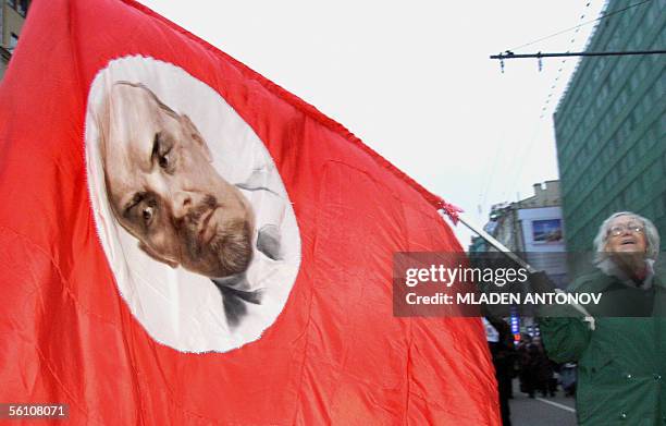 Lenin Supporters Flag Of Lenin Photos and Premium High Res Pictures - Getty Images