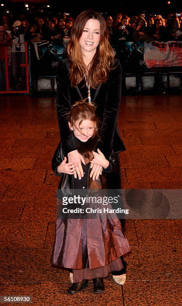 Kate Beckinsale and daughter arrive at the World Premiere of "Harry Potter And The Goblet Of Fire" at the Odeon Leicester Square on November 6, 2005...