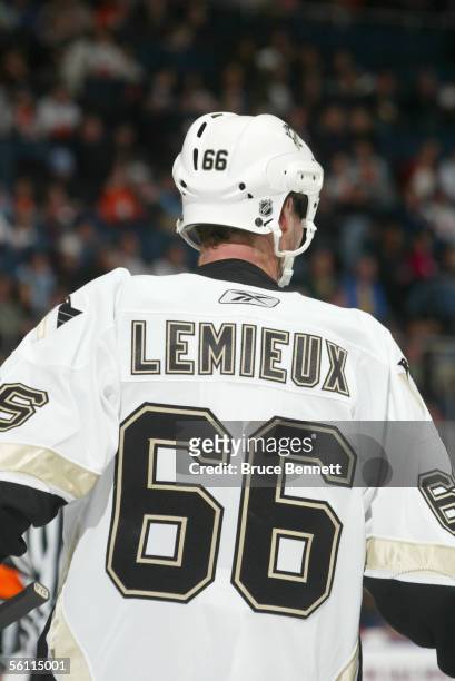 Mario Lemieux of the Pittsburgh Penguins skates during the game against the New York Islanders at the Nassau Coliseum on November 3, 2005 in...
