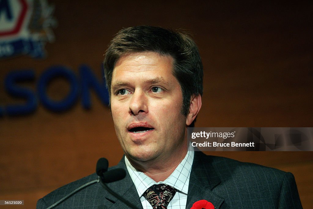 Color Commentater Hockey Colour Commentator