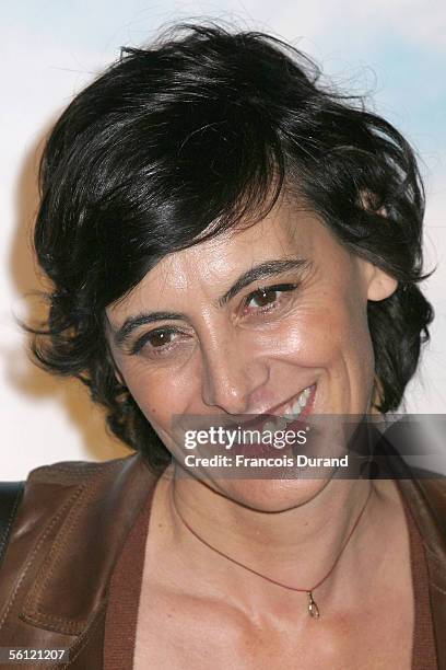 Former Fench model Ines de la Fressange arrives at the French premiere of "Harry Potter And The Goblet Of Fire? at the UGC Bercy on October 8, 2005...