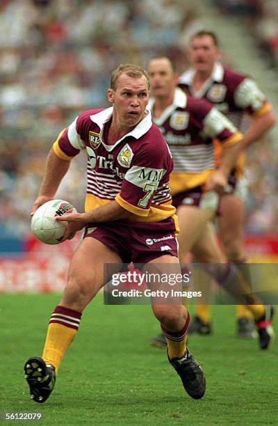 Allan Langer of the Broncos in action during a ARL match between the Brisbane Broncos and the Canberra Raiders May 12, 1996 in Brisbane, Australia.