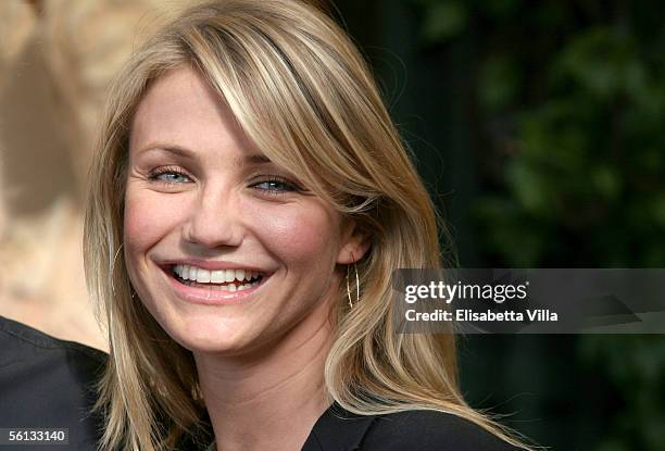 Actress Cameron Diaz attends the Italian photocall to promote her new film, "In Her Shoes" at Hotel Eden on November 10, 2005 in Rome, Italy.