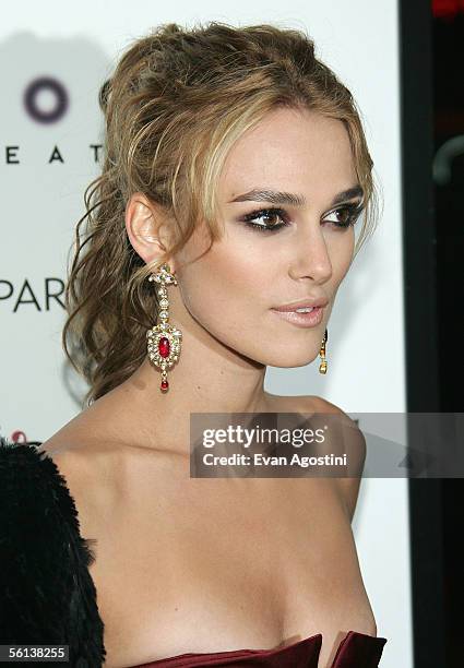 Actress Keira Knightley attends the premiere of "Pride & Prejudice" at Loews Lincoln Square November 10, 2005 in New York City.