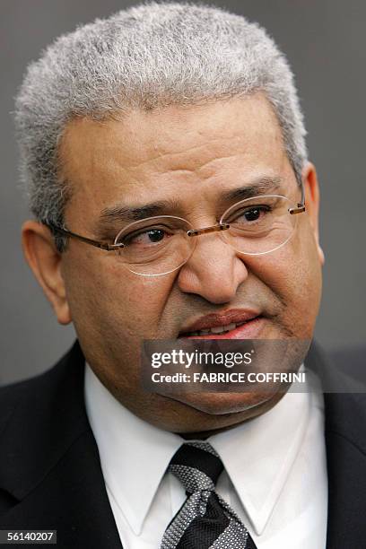 Yamani Rashosh 48 Hashim Yamani Stock Photos, High-Res Pictures, and Images - Getty Images