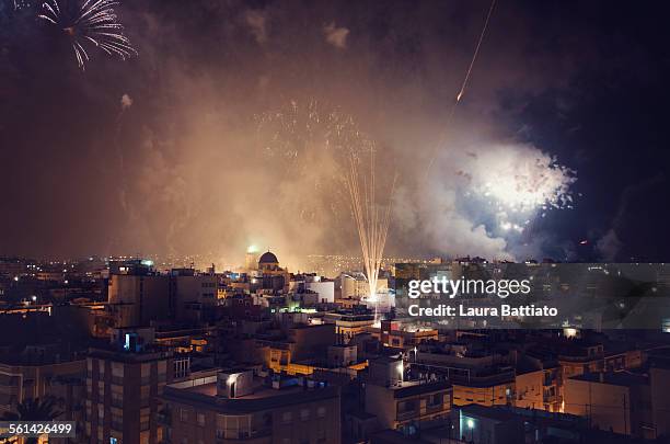 nit de l'albá, night of the dawn, elche, spain - firework explosive material stock pictures, royalty-free photos & images