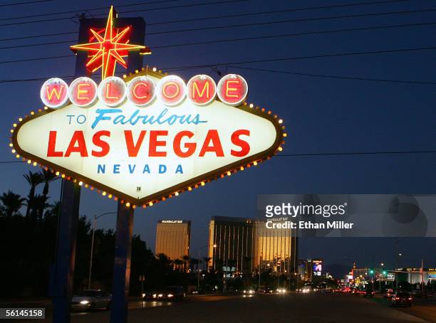 Traffic passes by the famous sign welcoming motorists on the south end of the Las Vegas Strip November 11, 2005 in Las Vegas, Nevada. The Mandalay...