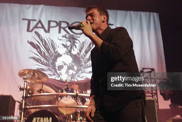 Stephen Richards of Taproot performs at the Fall Brawl Tour at the San Jose Civic Auditorium on November 11, 2005 in San Jose California.