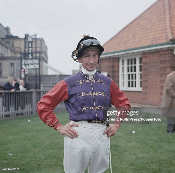 George Moore Ii 228 George Moore (Jockey) Stock Photos, High-Res Pictures, and Images ...