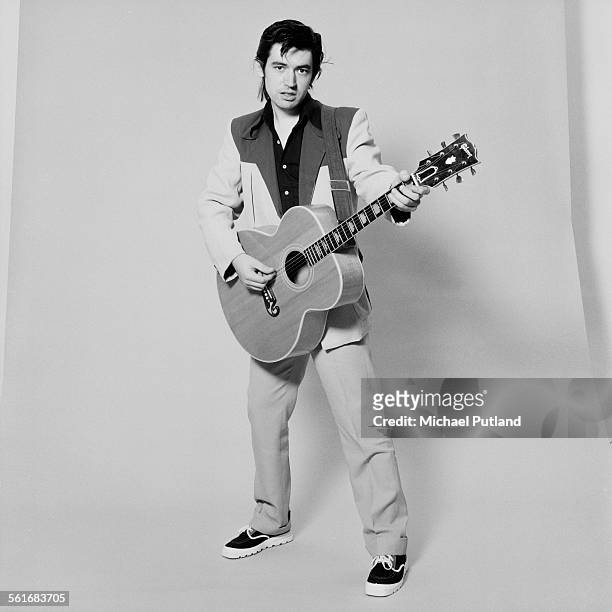 English singer, songwriter, musician, and producer, Chris Spedding, October 1975.