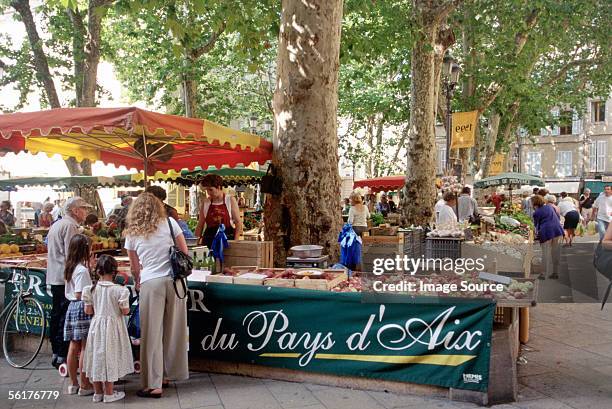 "market stall, place richelme, aix-en-provence" - en cuisine stock pictures, royalty-free photos & images