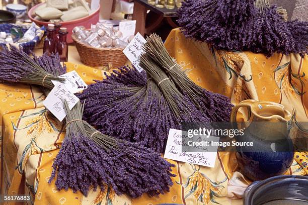 "lavender stall, st remy" - flower stall imagens e fotografias de stock