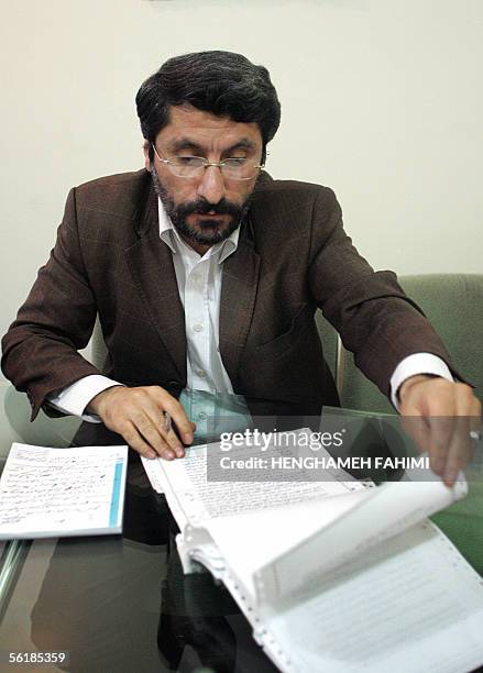 Iranian lawyer Ghasem Sharbani holds a press conference in Tehran 16 November 2005. Iran's hardline judiciary has upheld its acquittal of an...