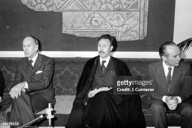 The president of the French Republic, Valery Giscard d'Estaing and Jean Sauvagnargues, French Foreign minister, in official visit in Algeria,...