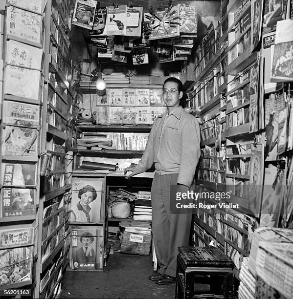 San Francisco . Bookseller of the district of Chinatown. About 1960.