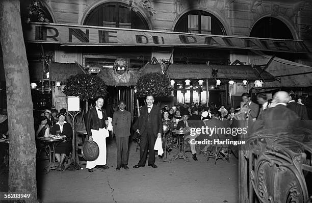 Paris. Cafe "La Taverne of Palais", Saint-Michel square.