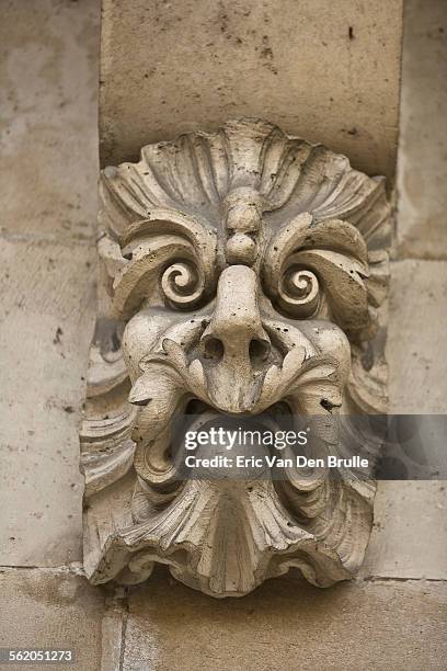 gargoyle face 02 - eric van den brulle ストックフォトと画像