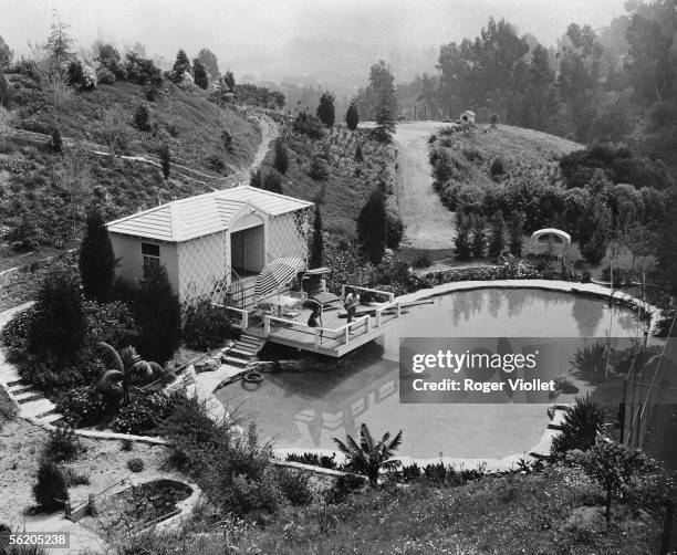 Hollywood . Swimming pool of the property of the American actor Wayne Morris.